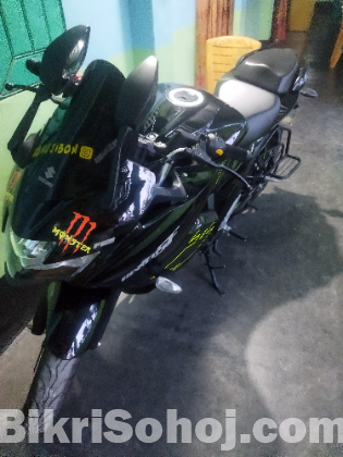 Suzuki gixxer fi sf abs new condition